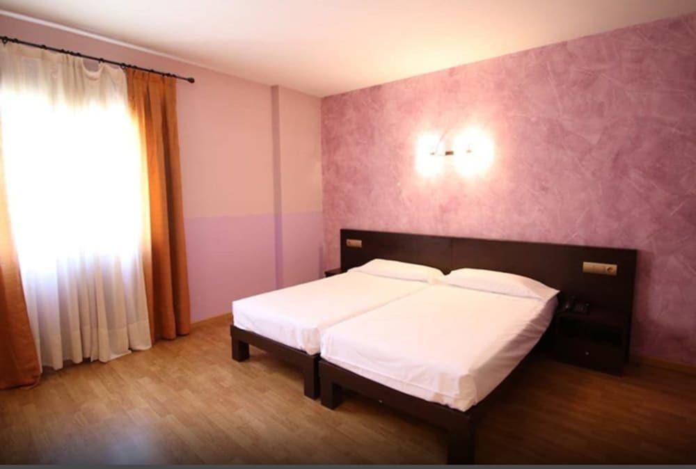 Hotel Alda 토르데실라 외부 사진